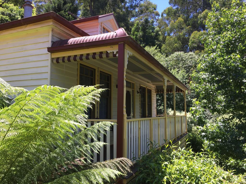 Charnwood Cottages In Warburton Room photo